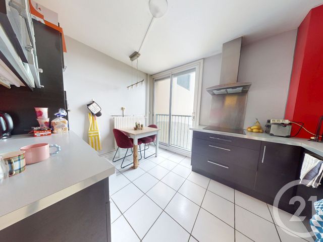 Afficher la photo en grand Appartement T4 à vendre - 4 pièces - 81.47 m2 - COLOMIERS - 31 - MIDI-PYRENEES - Century 21 Oustal