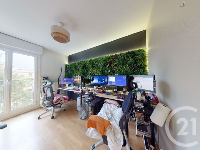 Afficher la photo en grand Appartement T4 à vendre - 4 pièces - 81.47 m2 - COLOMIERS - 31 - MIDI-PYRENEES - Century 21 Oustal